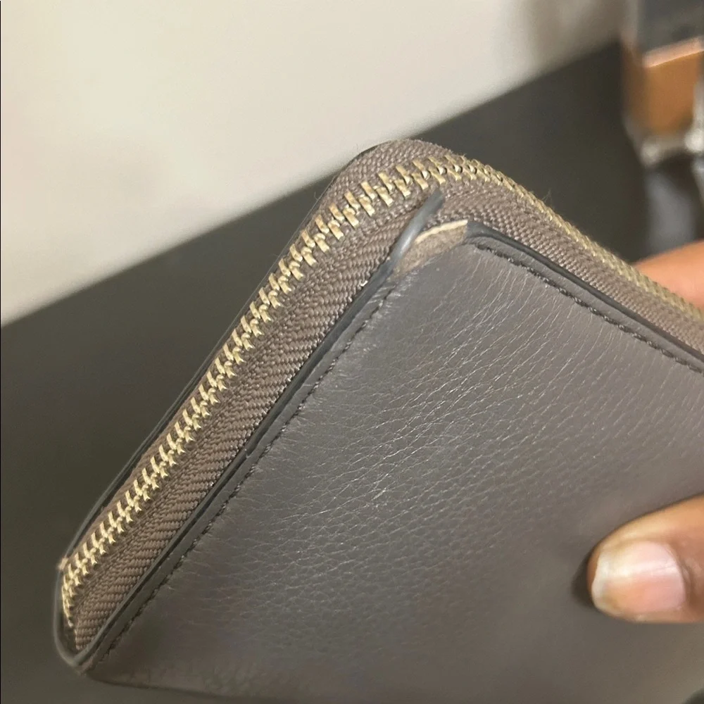 Marc Jacobs Charcoal Leather Wristlet Wallet